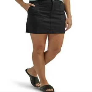 NWT Lee Plus Size Mid-Rise Comfort Waist Skort - Black - Size 22